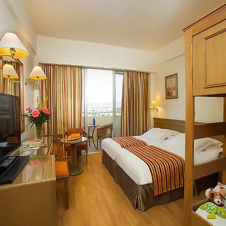 Semesteranläggning (resort) Lordos & 4*