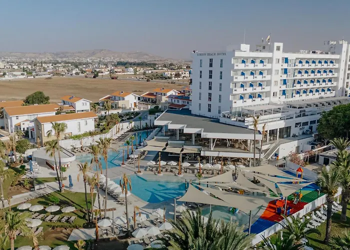 Lordos & אתר נופש 4*