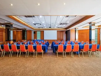 Resort Lordos & 4*
